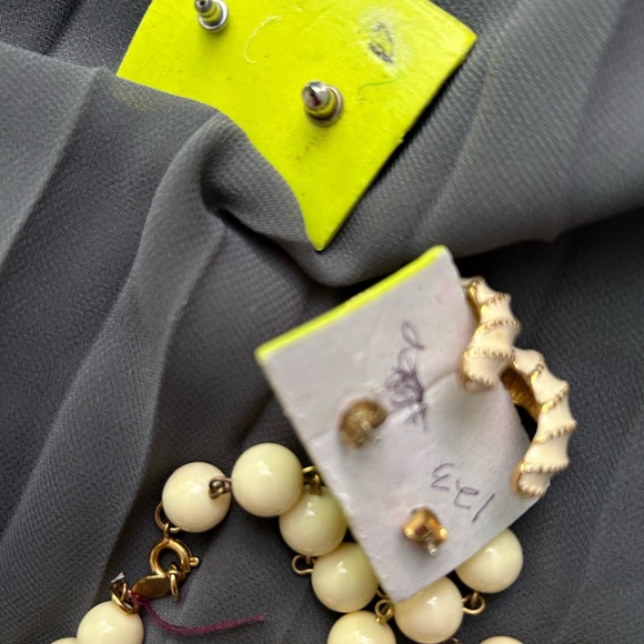 Vintage Jewelry Bundle signed Freirich Necklace 2 Pair Retro Earrings - Picture 2 of 4